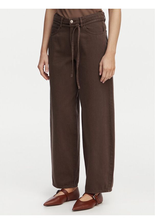 only - ONLY Jeansy Gianna 15372521 Brązowy Straight Leg. Kolor: brązowy