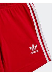 Adidas - adidas Komplet t-shirt i szorty sportowe Trefoil Shorts Tee Set IB8639 Czerwony Regular Fit. Kolor: czerwony. Materiał: bawełna