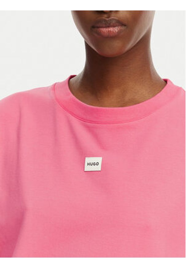 Hugo - HUGO T-Shirt Signature 50556807 Różowy Regular Fit. Kolor: różowy. Materiał: bawełna