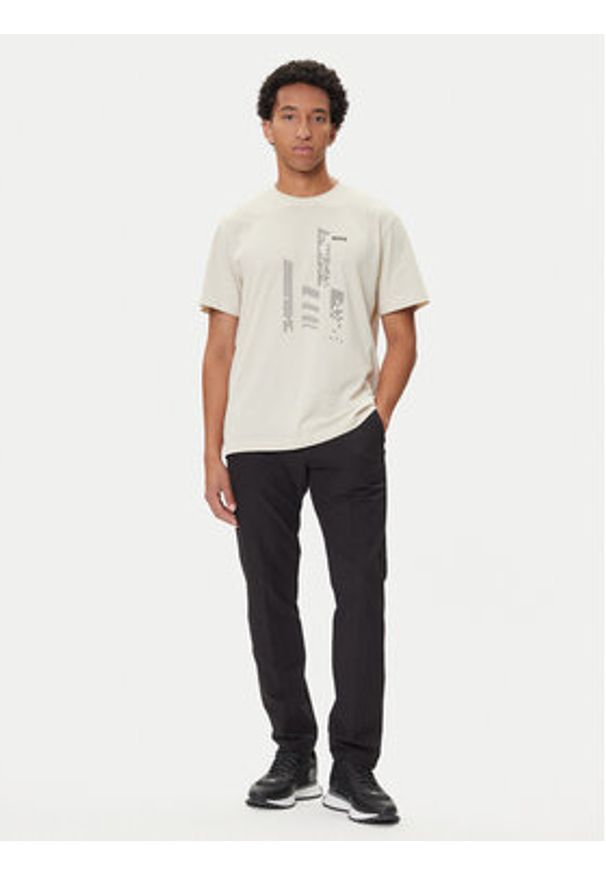 BOSS T-Shirt GRX Zone 50552184 Beżowy Relaxed Fit. Kolor: beżowy. Materiał: bawełna