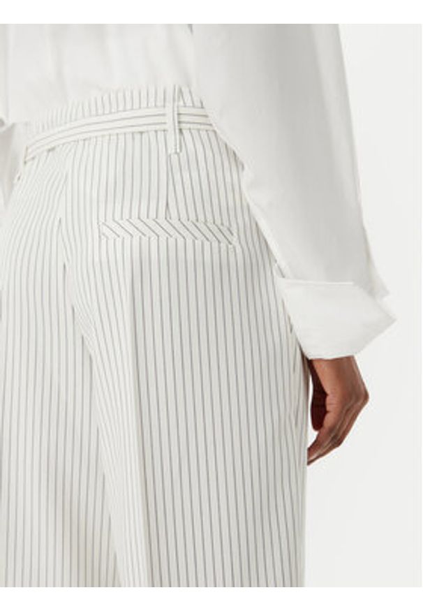 Hugo - HUGO Spodnie materiałowe Hejuly 50559202 Biały Loose Fit. Kolor: biały. Materiał: syntetyk