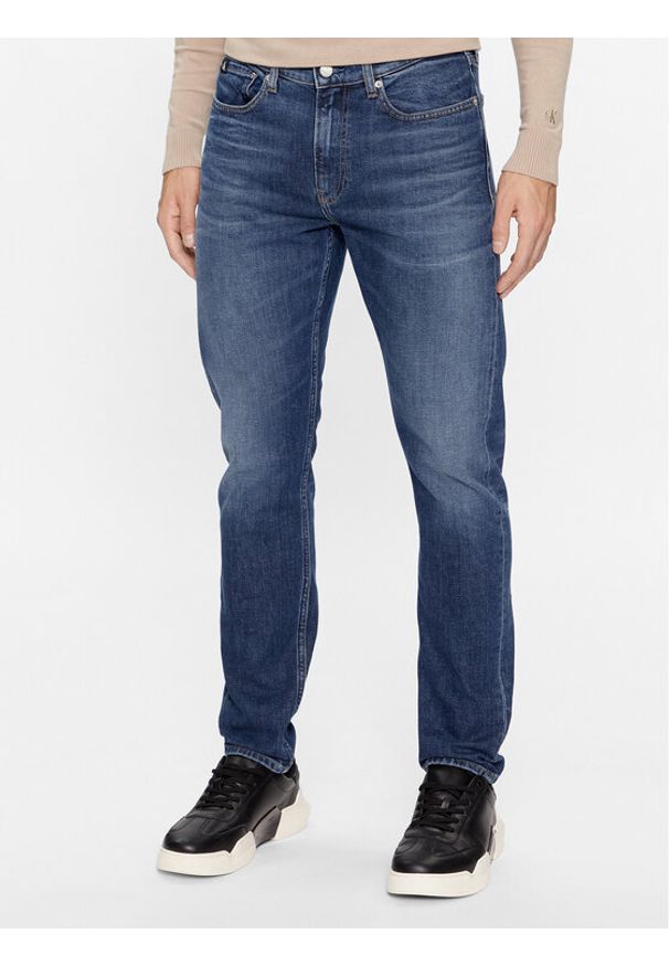 Calvin Klein Jeans Jeansy J30J323372 Granatowy Slim Fit. Kolor: niebieski