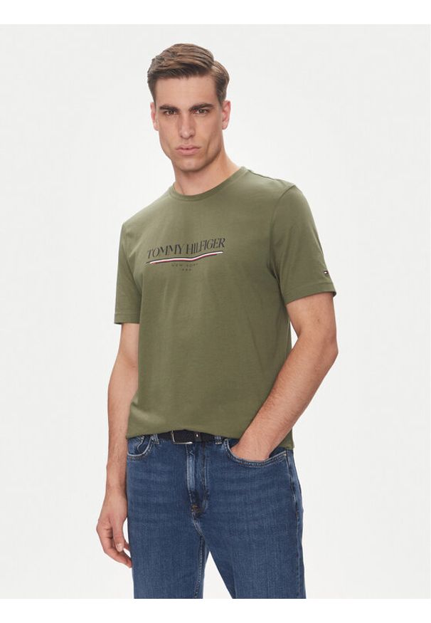 TOMMY HILFIGER - Tommy Hilfiger T-Shirt Brand Love MW0MW40324 Zielony Regular Fit. Kolor: zielony. Materiał: bawełna