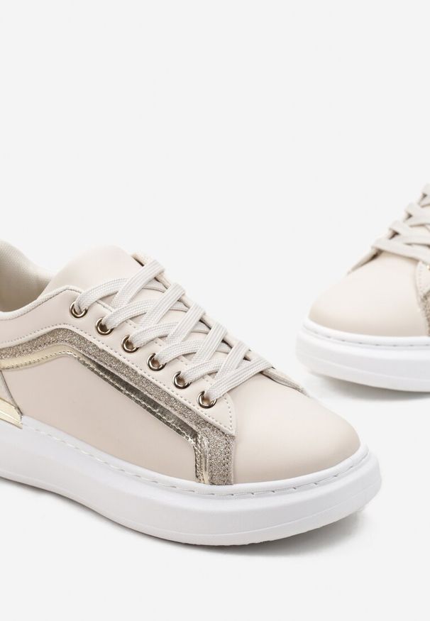 Born2be - Beżowe Sneakersy na Platformie z Metalicznymi Wstawkami Tilene. Okazja: na co dzień. Kolor: beżowy. Obcas: na platformie