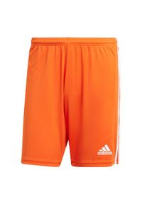 Adidas - Spodenki piłkarskie męskie adidas Squadra 21 Short. Kolor: pomarańczowy, biały, żółty, wielokolorowy. Materiał: tkanina, poliester. Długość: krótkie. Sport: piłka nożna