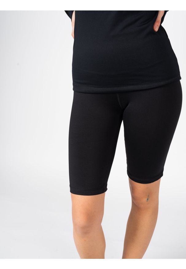 Champion Szorty "Bike Pants" | 115638 | Kobieta | Czarny. Stan: podwyższony. Kolor: czarny. Materiał: elastan, poliester. Wzór: nadruk. Styl: elegancki