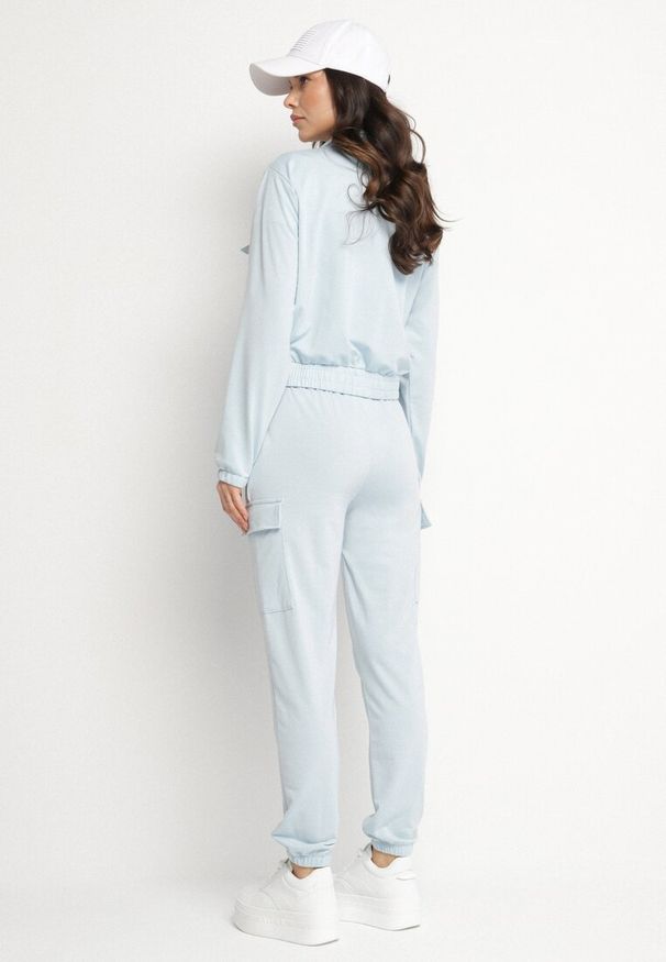 Born2be - Jasnoniebieski Komplet Dresowy Cargo Bluza i Spodnie z Kieszeniami Kormilla. Kolor: niebieski. Materiał: dresówka
