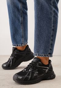 Renee - Czarne Sneakersy Dad Shoes z Siateczkową Cholewką na Piankowej Podeszwie Anotea. Zapięcie: sznurówki. Kolor: czarny. Materiał: jeans. Szerokość cholewki: normalna. Sezon: lato #1