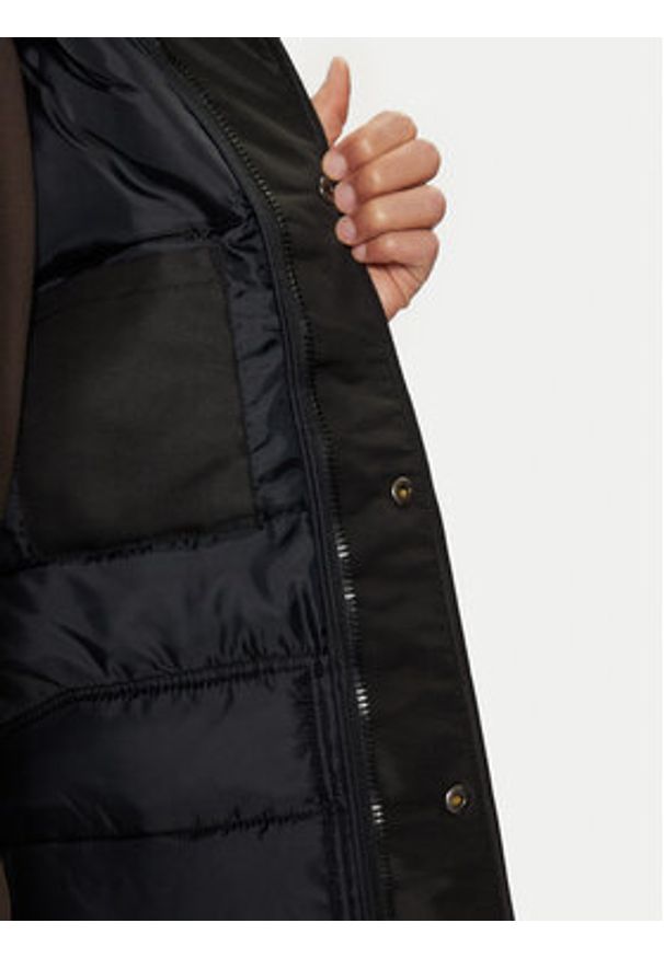 GAP - Gap Kurtka puchowa 498565-00 Czarny Regular Fit. Kolor: czarny. Materiał: syntetyk