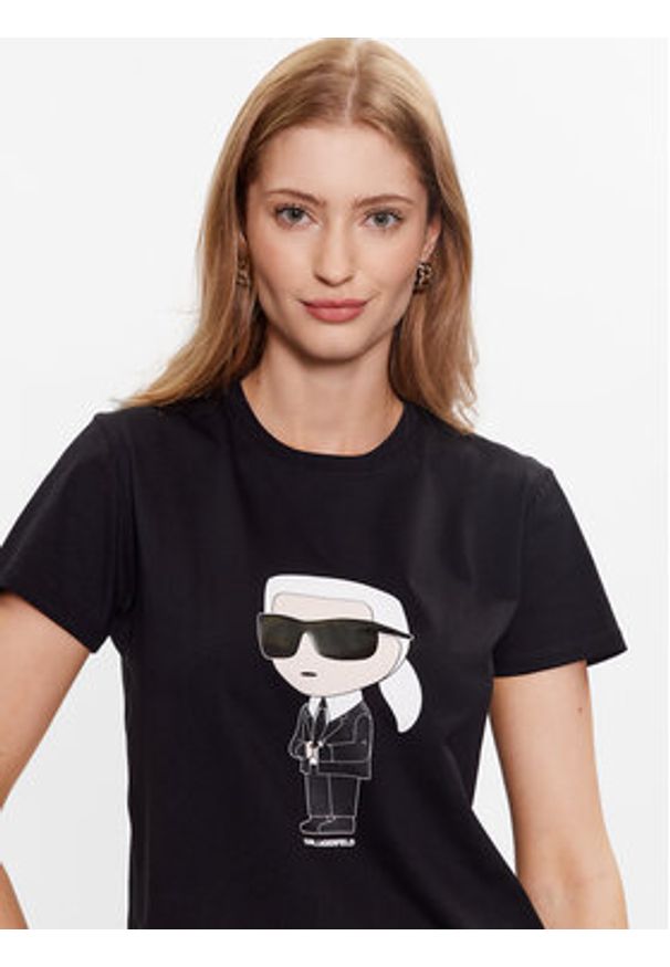 Karl Lagerfeld - KARL LAGERFELD T-Shirt Ikonik 2.0 230W1700 Czarny Regular Fit. Typ kołnierza: dekolt w karo. Kolor: czarny. Materiał: bawełna