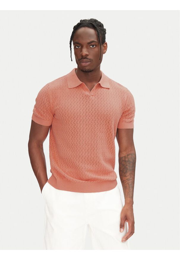Selected Homme Sweter 16097572 Różowy Regular Fit. Kolor: różowy. Materiał: bawełna