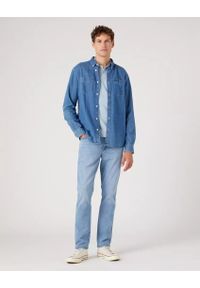Wrangler - WRANGLER LARSTON MĘSKIE SPODNIE JEANSOWE JEANSY THE GRINGO W18S84Z95 112330753. Okazja: do pracy, na co dzień. Długość: krótkie. Sezon: lato. Styl: klasyczny, casual, elegancki