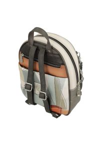 Plecak damski Anekke, z dekoracyjnym nadrukiem i metalowym logo zapinany na zamek z wygodną rączką regulowanymi szelkami oraz ozdobnym brelokiem, sza. Kolor: szary. Materiał: materiał. Wzór: nadruk. Styl: casual, elegancki #7