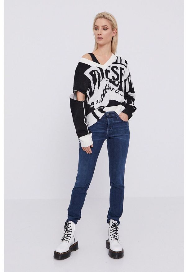 Diesel Jeansy damskie medium waist. Kolor: niebieski