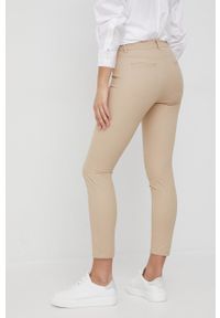 Pennyblack spodnie damskie kolor beżowy dopasowane medium waist. Kolor: beżowy #4