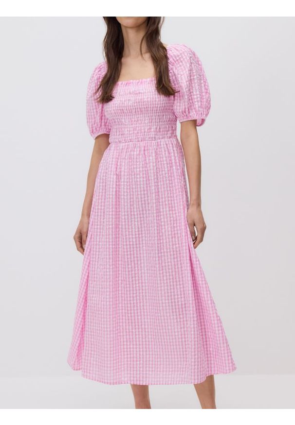 Reserved - Sukienka w kratę - różowy. Kolor: różowy. Materiał: tkanina, bawełna. Wzór: gładki. Typ sukienki: proste