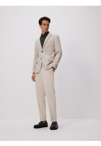 Reserved - Marynarka slim fit - beżowy. Kolor: beżowy. Materiał: wiskoza, dzianina
