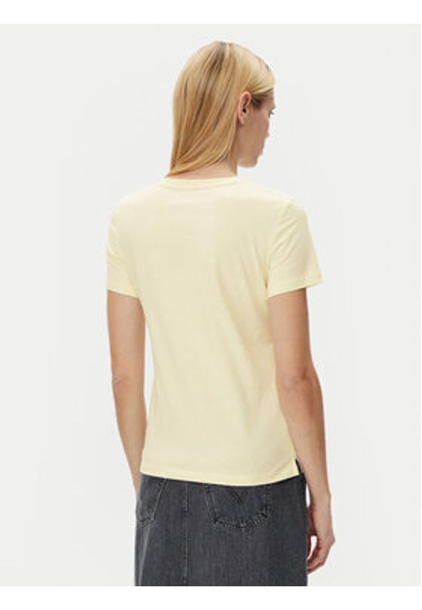 Guess T-Shirt W1YI1B I3Z14 Żółty Regular Fit. Kolor: żółty. Materiał: bawełna