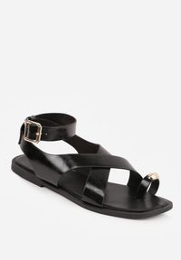 Renee - Czarne Sandały w Stylu Japonek Ozdobione Metaliczną Aplikacją Carover. Okazja: na co dzień. Zapięcie: pasek. Kolor: czarny. Wzór: aplikacja. Styl: casual, elegancki #5