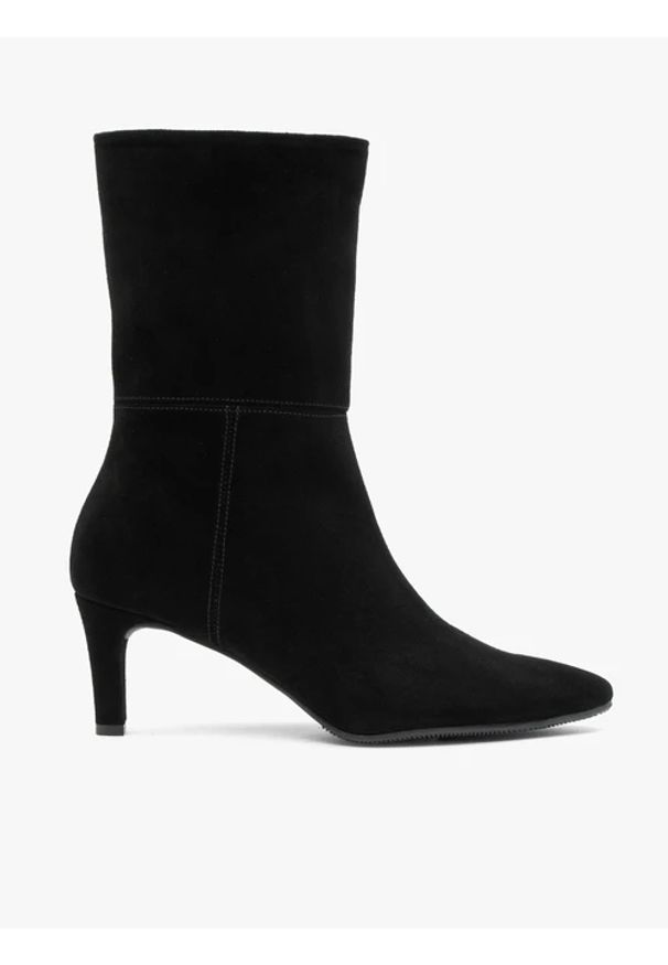 Ryłko - Czarne wyższe botki ze skóry welurowej. Zapięcie: zamek. Kolor: czarny. Materiał: skóra, welur. Szerokość cholewki: normalna. Obcas: na obcasie. Styl: street. Wysokość obcasa: średni