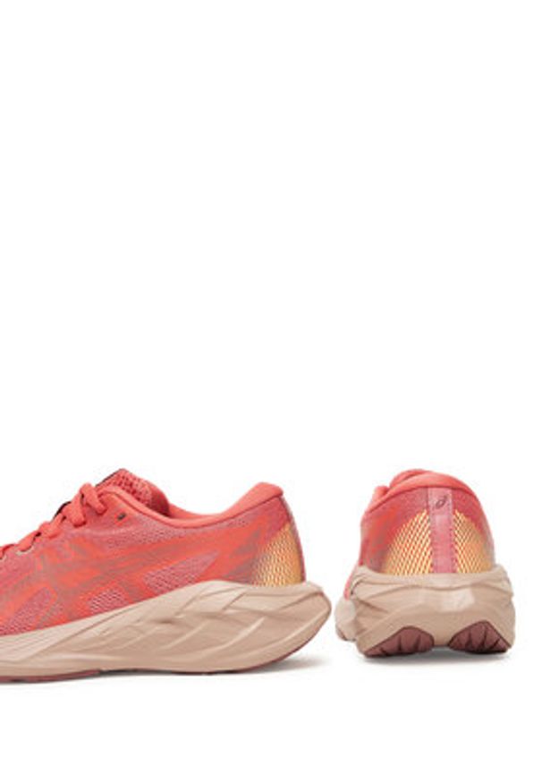Asics Buty do biegania Novablast 5 Gs 1014A367 Różowy. Kolor: różowy. Materiał: materiał, mesh