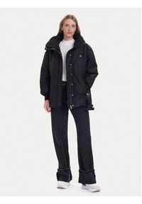 Guess Kurtka zimowa V5BL13 WHHZ2 Czarny Regular Fit. Kolor: czarny. Materiał: syntetyk. Sezon: zima #5