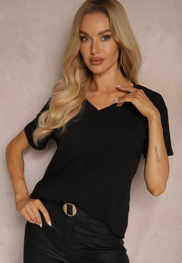 Renee - Czarny Klasyczny T-shirt z Bawełny Irithnea. Okazja: na co dzień. Kolor: czarny. Materiał: bawełna. Styl: klasyczny