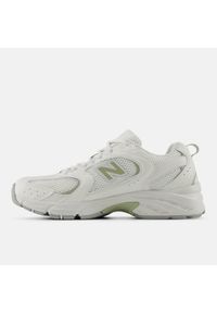 New Balance 530 U530CSC Sneakersy unisex. Okazja: na co dzień. Kolor: kremowy. Materiał: materiał. Szerokość cholewki: normalna. Sezon: lato