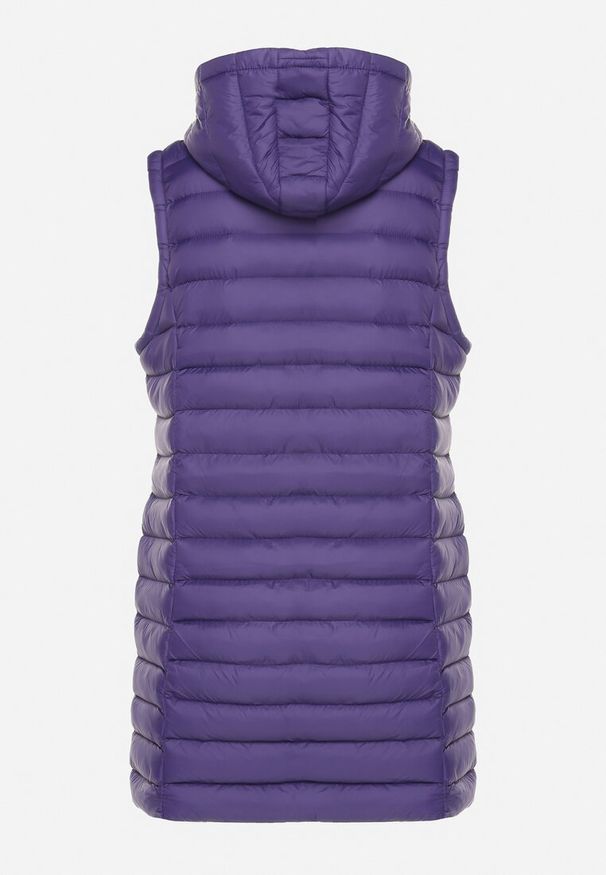 Born2be - Ciemnofioletowa Kamizelka Pikowana o Dłuższym Fasonie z Kapturem Vitilie. Okazja: na co dzień. Typ kołnierza: kaptur. Kolor: fioletowy. Materiał: jeans. Długość: długie. Styl: casual, elegancki