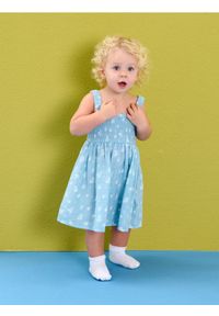 Sinsay - Bawełniana sukienka na ramiączkach w kwiaty - błękitny. Kolor: niebieski. Materiał: bawełna. Wzór: kwiaty #1