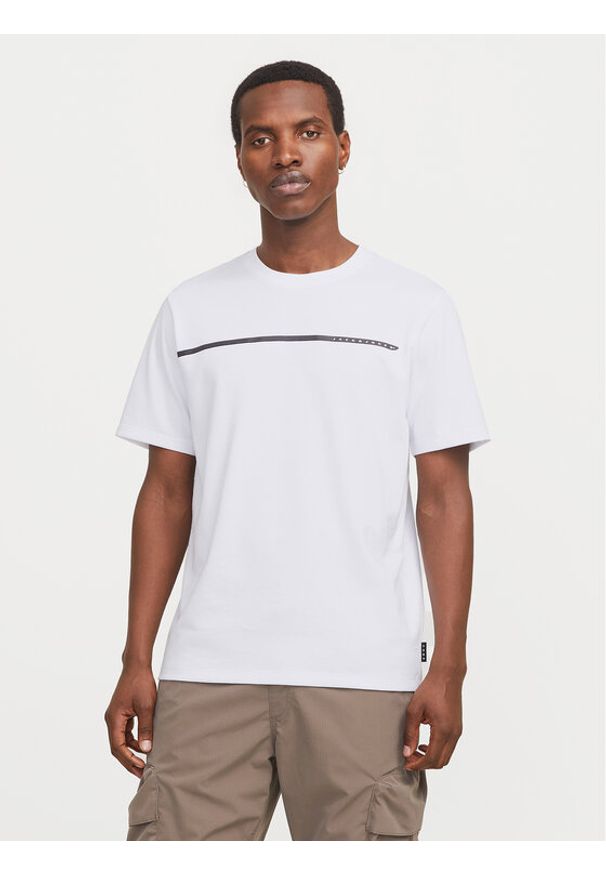 Jack & Jones T-Shirt Fusion 12273120 Biały Regular Fit. Kolor: biały. Materiał: syntetyk, bawełna