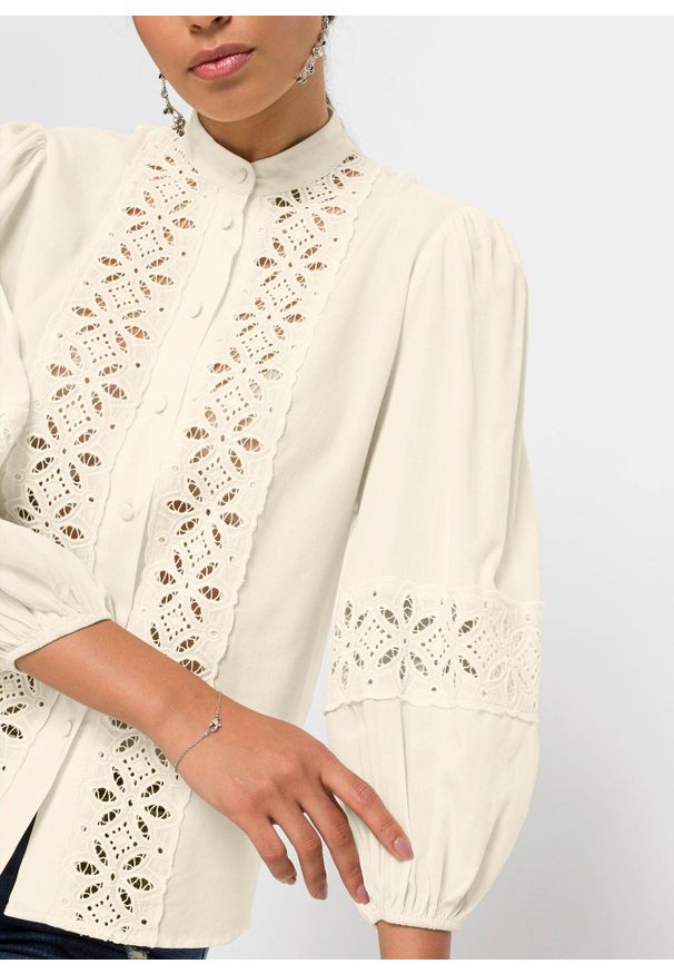 bonprix - Bluzka z koronką z miękkiej mieszanki wiskozy. Kolor: żółty, biały. Materiał: wiskoza, koronka. Wzór: koronka