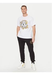 Versace Jeans Couture T-Shirt 78GAHC01 Biały Regular Fit. Kolor: biały. Materiał: bawełna