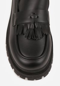 Renee - Czarne Mokasyny na Platformie Ozdobione Frędzlami Sewrisa. Kolor: czarny. Materiał: jeans. Wzór: aplikacja. Obcas: na platformie #2