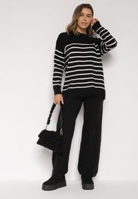 Born2be - Czarny Komplet z Wełną i Bawełną Sweter w Paski i Szerokie Spodnie Neveena. Kolor: czarny. Materiał: wełna, bawełna. Wzór: paski #2