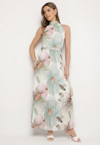 Born2be - Zielona Sukienka z Plisami Wiązaniem i Paskiem z Klamrą Nitenna. Okazja: na co dzień, na imprezę. Kolor: zielony. Długość rękawa: bez rękawów. Typ sukienki: rozkloszowane. Styl: klasyczny, casual, elegancki #3