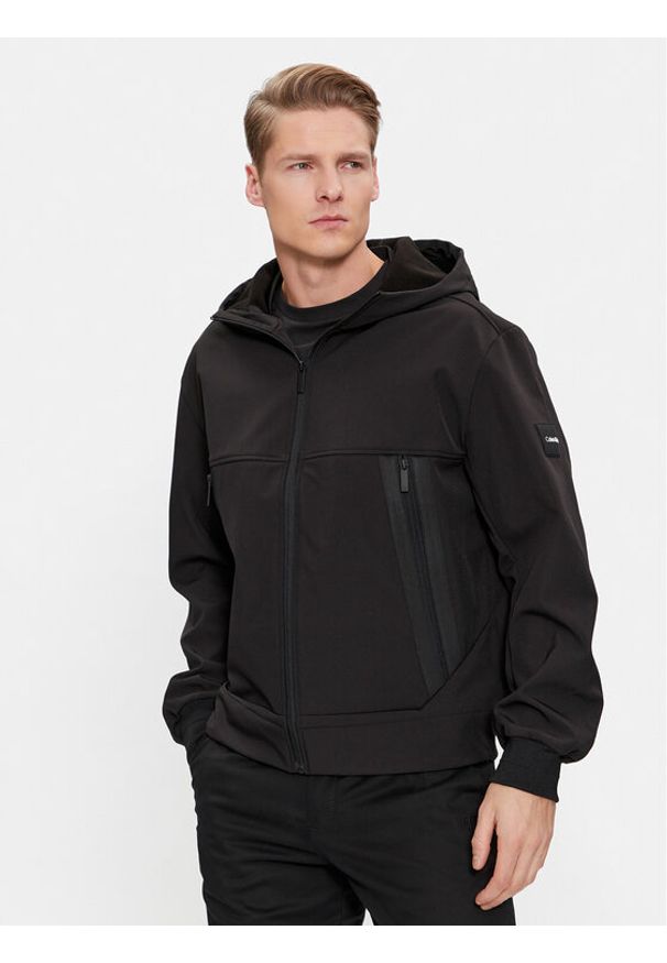Calvin Klein Kurtka przejściowa K10K111026 Czarny Regular Fit. Kolor: czarny. Materiał: syntetyk