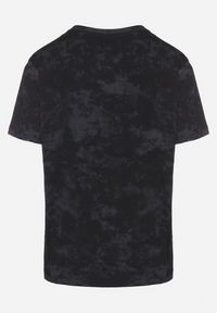 Born2be - Czarny T-shirt Bawełniany w Print w Motylki Tenorea. Kolor: czarny. Materiał: bawełna. Wzór: nadruk. Styl: klasyczny #6