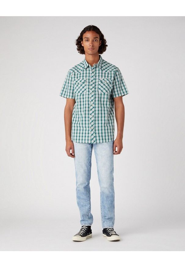 Wrangler - WRANGLER LARSTON MĘSKIE SPODNIE JEANSOWE DUSKY CLOUD W18SYJZ53 112331151