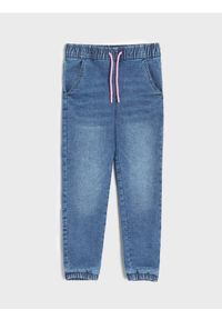 Sinsay - Jeansy jogger - niebieski. Kolor: niebieski