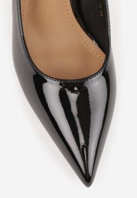 Born2be - Czarne Czółenka na Szpilce z Ozdobnym Paskiem Romilira. Okazja: na spotkanie biznesowe, do pracy. Nosek buta: szpiczasty. Zapięcie: pasek. Kolor: czarny. Materiał: jeans. Obcas: na szpilce. Styl: biznesowy, klasyczny, wizytowy #6