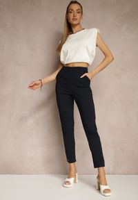 Renee - Granatowe Spodnie z Wiskozą High Waist i Ozdobnymi Napami Redaira. Okazja: na co dzień. Stan: podwyższony. Kolor: niebieski. Materiał: wiskoza. Wzór: aplikacja. Styl: sportowy, elegancki, casual