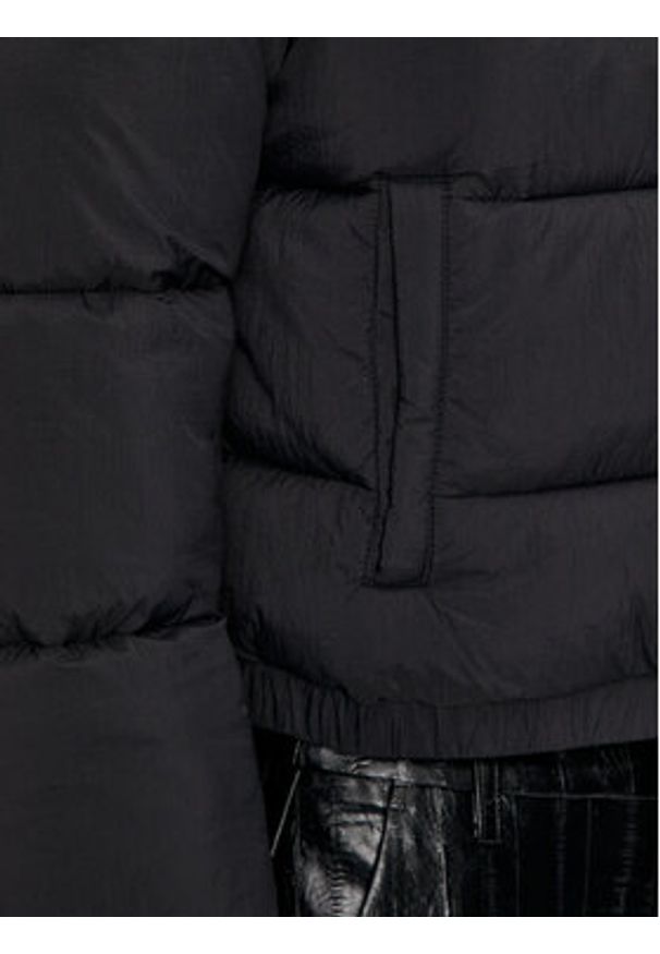 Joma Kurtka zimowa U-Tribe 902220 Czarny Regular Fit. Kolor: czarny. Materiał: syntetyk. Sezon: zima