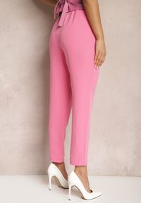Renee - Różowe Spodnie Cygaretki Zalko. Okazja: na co dzień. Kolor: różowy. Styl: klasyczny, elegancki, casual