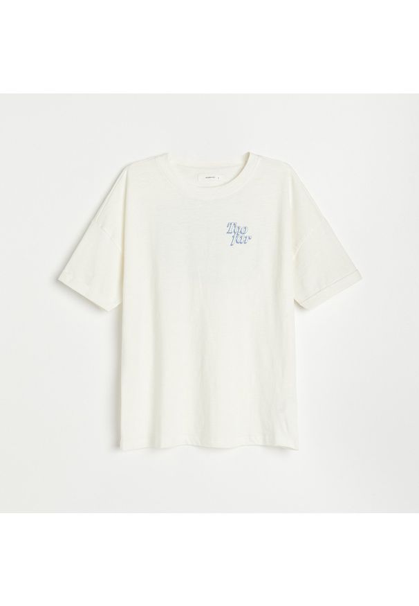 Reserved - Bawełniany t-shirt z nadrukiem - Kremowy. Kolor: kremowy. Materiał: bawełna. Wzór: nadruk