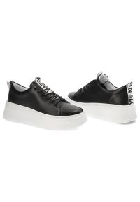 DAMISS - Czarne Sneakersy Damiss Wygodne Buty Damskie. Kolor: czarny. Materiał: skóra. Szerokość cholewki: normalna. Wzór: aplikacja. Obcas: na platformie #6