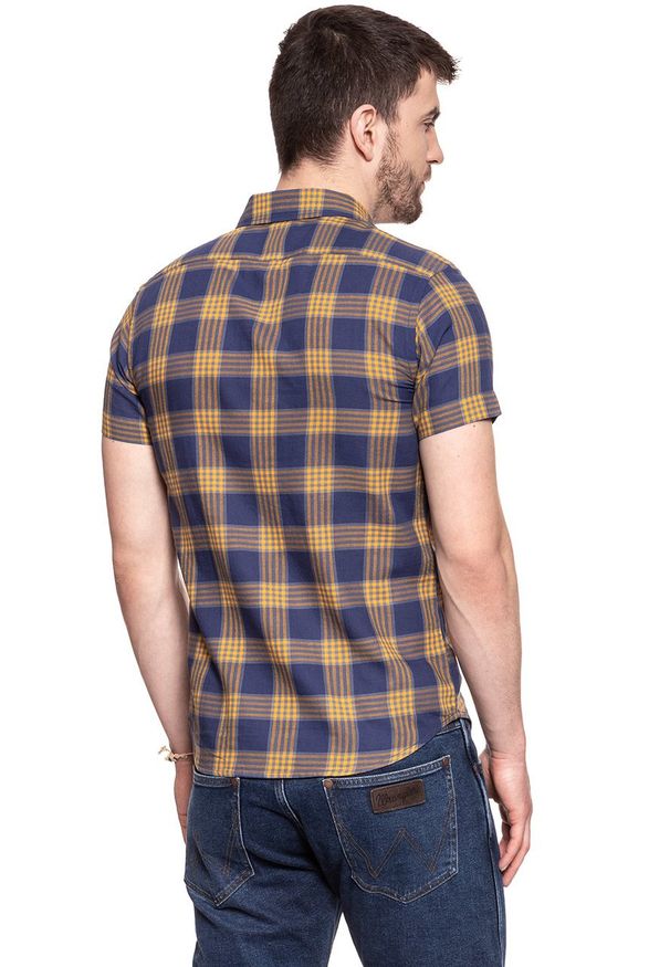 Wrangler - KOSZULA MĘSKA KRÓTKI RĘKAW WRANGLER SS 1PKT SHIRT PATRIOT BLUE W5881OR5H 112129599. Długość rękawa: krótki rękaw. Długość: krótkie