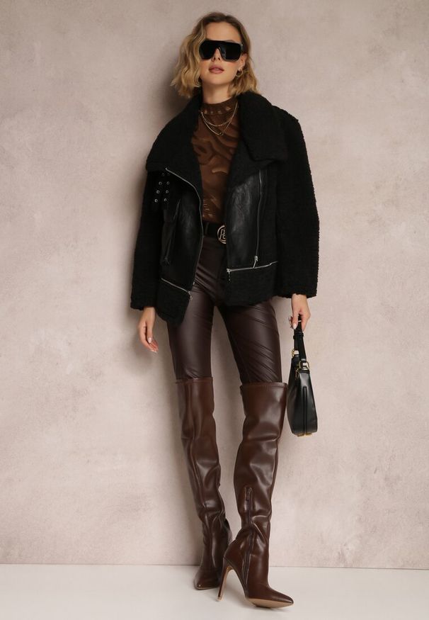 Renee - Czarna Kurtka Biker z Imitacji Skóry i Kożuszka Malfe. Okazja: na co dzień. Kolor: czarny. Materiał: skóra. Sezon: zima. Styl: elegancki, casual