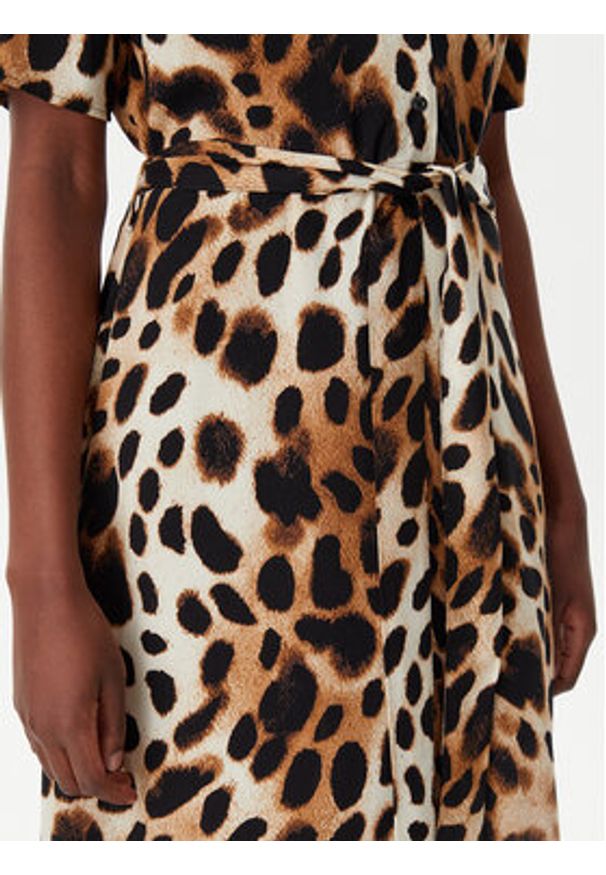 JDY Sukienka koszulowa Star 15320702 Brązowy Regular Fit. Kolor: brązowy. Materiał: wiskoza. Typ sukienki: koszulowe