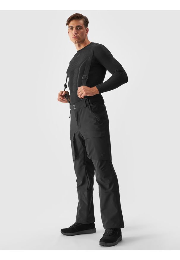 4f - 4F Spodnie narciarskie z szelkami membrana 15000 męskie - czarne 3XL. Kolor: czarny. Materiał: dzianina, materiał, tkanina. Długość: długie. Sezon: zima. Sport: narciarstwo
